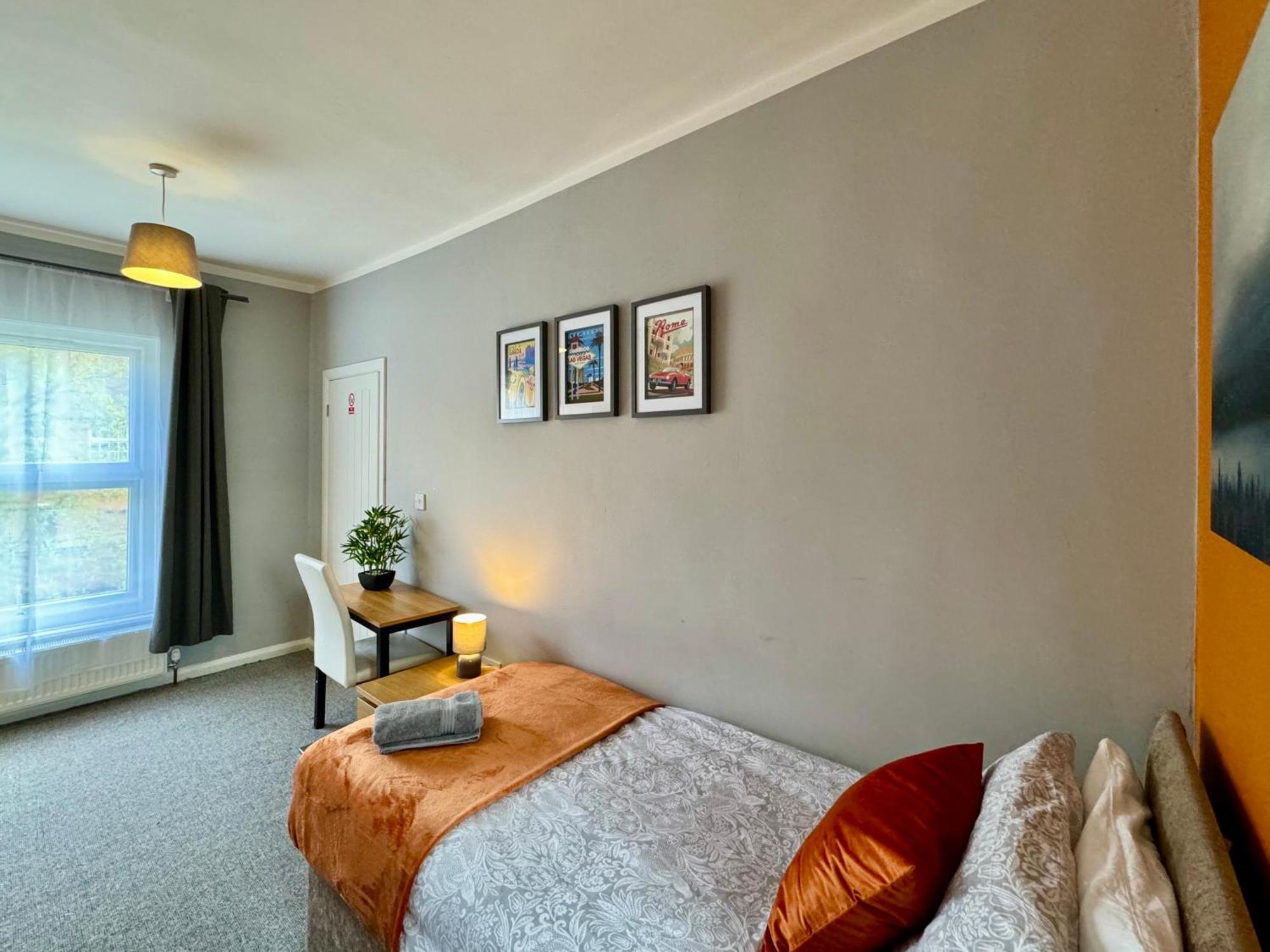 Waterloo House - Great For Contractors Or Family Holidays * Nottingham